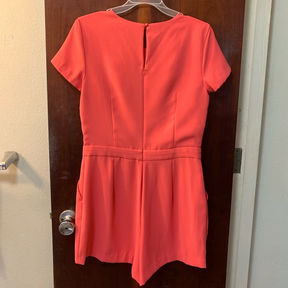 Banana Republic Coral romper - Picture 3 of 7